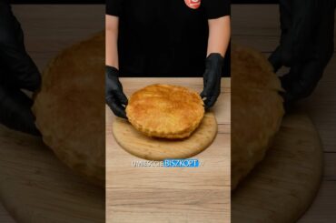 Trik, który doprowadził internet do szaleństwa! Tort Napoleon gotowy w rekordowym czasie.