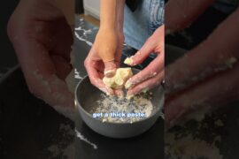 How use beurre manie to thicken your sauce #frenchrecipe #cookingtips #cookinghacks #cookingvideo