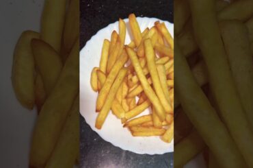 🍟 Crispy Air Fryer French Fries #airfryer #philips #frenchfries #fries #recipe #ytshorts #food