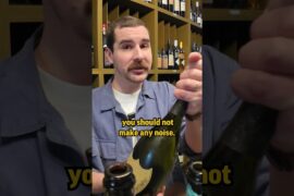 French way to open a bottle of champagne