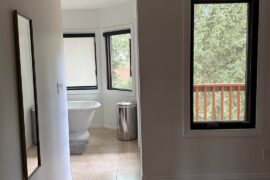 Good options for en-suite entryway