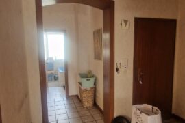 How should I paint my entryway(s)?
