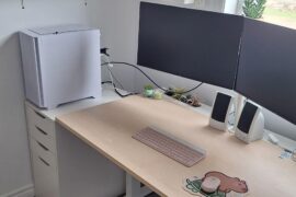 Help going to ikea live : White or Wood board on the drawer unit