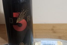 2021 St Hugo shiraz paired with South Australian blue cheese