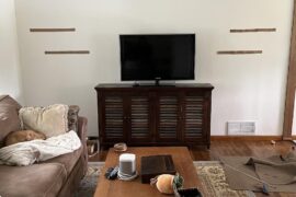 Arrangement of floating shelves?