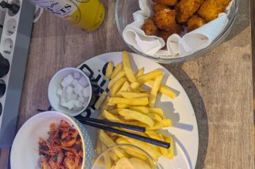 Poulet mayo / Kimchi / Chicken-mu / Frites (surgelées désolé)