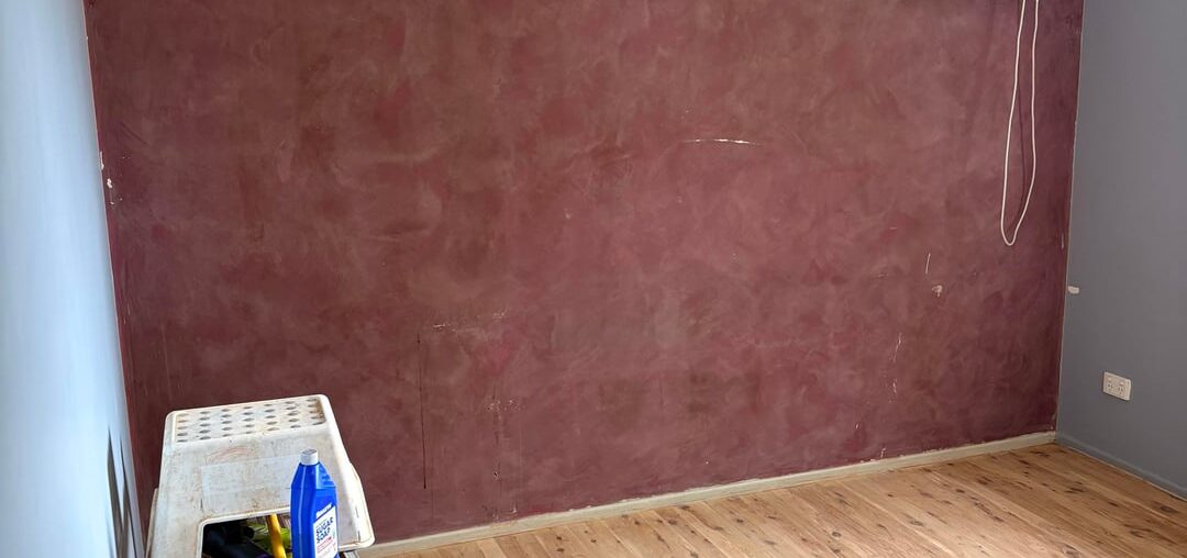 What colour should I choose for the feature wall?