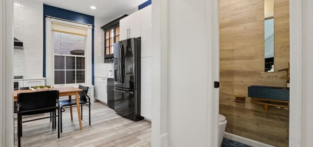 Wallpaper ideas for a tiny powder room with a bold blue geometric floor? Wallpaper ideas for a tiny powder room with a bold blue geometric floor?