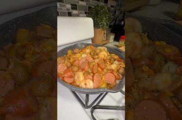 Essential Meals that You should know how to make : A Dainty Seafood Boil Skillet #foodie #fyp