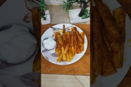 Crispy Potato French Fries Recipe 🍟 | बाहर से क्रिस्पी,अंदर से सॉफ्ट#shorts#easyrecipe #rasoiapnonki