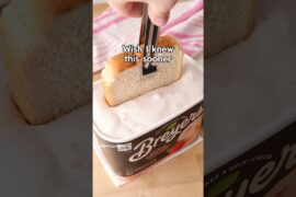 The easiest way to make french bread!🍓 Have you tried this delicious food hack? #foodhacks