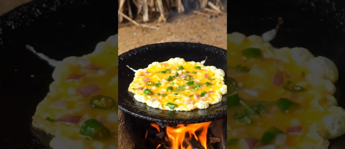 👉 "10₹ का देसी आमलेट 😲 | Chulha Omelette Village Style 🔥"#viral #shorts