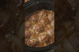 Slow Cooker French Onion Meatballs