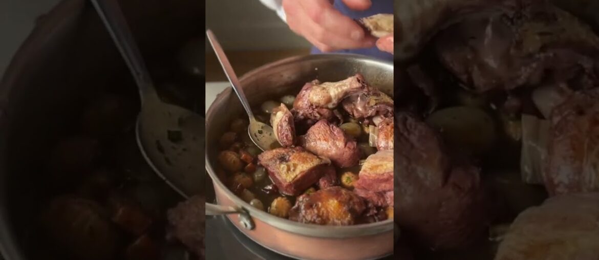 🇫🇷 France’s FINEST Dish – Coq au Vin That Feels Like Paris! #shorts #french #food 🇫🇷 France's FINEST Dish – Coq au Vin That Feels Like Paris! #shorts #french #food
