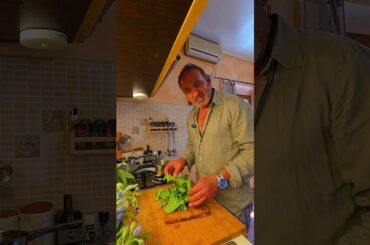 Piccione gourmet, su un letto di cime di rapa e crema di peperoni dolci. #food #chef #cucina