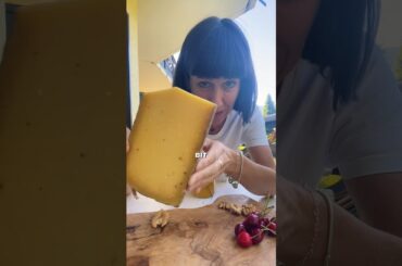 France favourite cheese Comté #shorts #alychalloner #lifeinfrance #frenchcheese #frenchfood #cheese