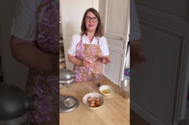A question I get asked ALL the time is why won t my egg whites... #Shorts #mollyjwilk