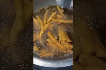 Easy Homemade Crispy French Fries Recipe!