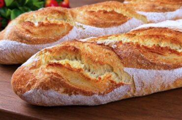 No-Knead French Baguette! 10-Minute Prep, 4 Ingredients