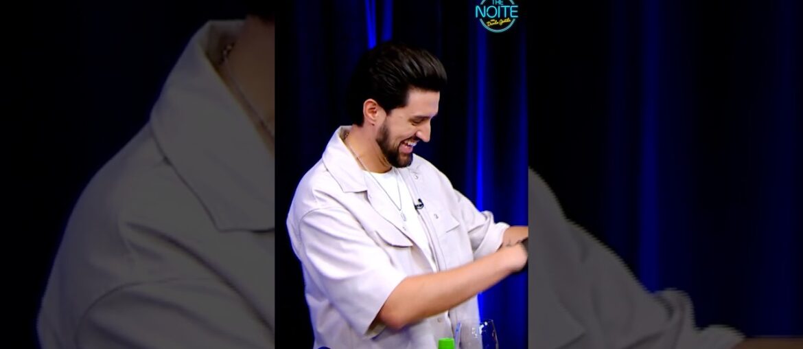 Faxina raiz 💪 x 😷 Faxina gourmet #humor #danilogentili #thenoite #sbt Faxina raiz 💪 x 😷 Faxina gourmet #humor #danilogentili #thenoite #sbt