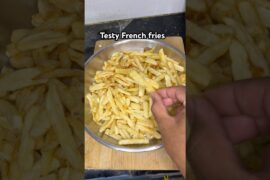 Ghar par Testy French fries recipe banaiyee #frenchfries #short