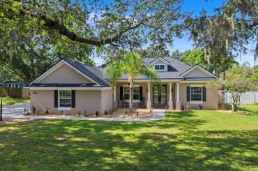 Stunning Lakeland FL Home for Sale | Pool, Spa, 3-Car Garage, No HOA, RV Parking