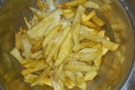 #food #Aalu French# recipe😟 😟f😟r👌y#raatke1bajekiyakhanapack