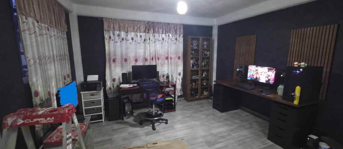 Need help with curtains' color