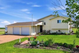 Front of possible new house is awkward! Help!