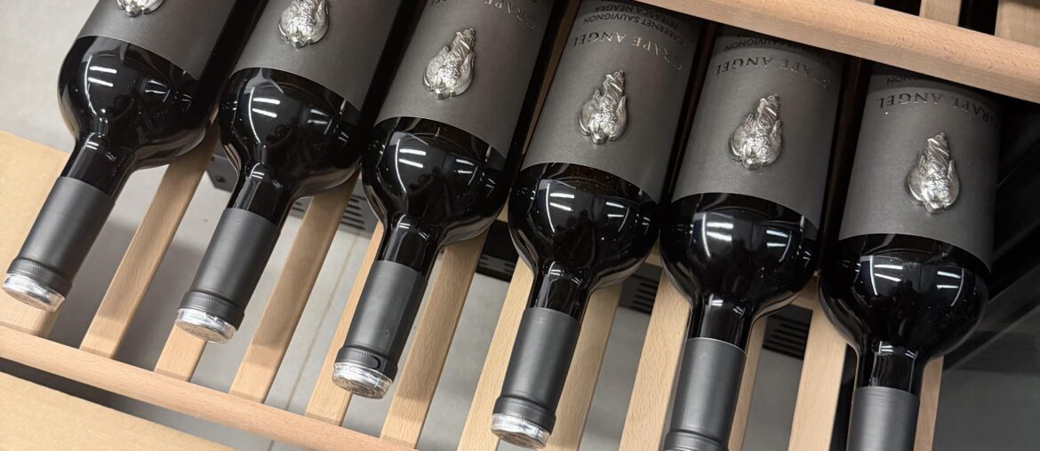 Imperial Vin “Grape Angel” Merlot–Rara Neagra NV, Moldova – drink it for the grape, not the wine Imperial Vin “Grape Angel” Merlot–Rara Neagra NV, Moldova - drink it for the grape, not the wine