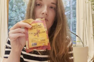 Trying Stellar Snacks French Dijon Mini Pretzel Braids #ad #amazoninfluencer