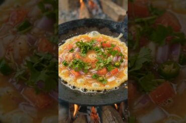 👉 "10₹ का देसी आमलेट 😲 | Chulha Omelette Village Style 🔥"#viral #shorts