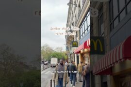 Steak Frites review in Paris - Bouillon Pigalle!