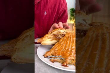 This French Onion Potato Pie Is Comfort Food Heaven 🤤🥔🥧 #PotatoPie #FrenchOnion #Dauphinoise