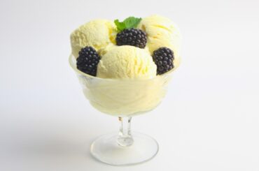 The Creamiest Sugar-Free Lemon Ice Cream You'll Ever Make