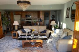 We Embraced Our 90s Golden Oak!