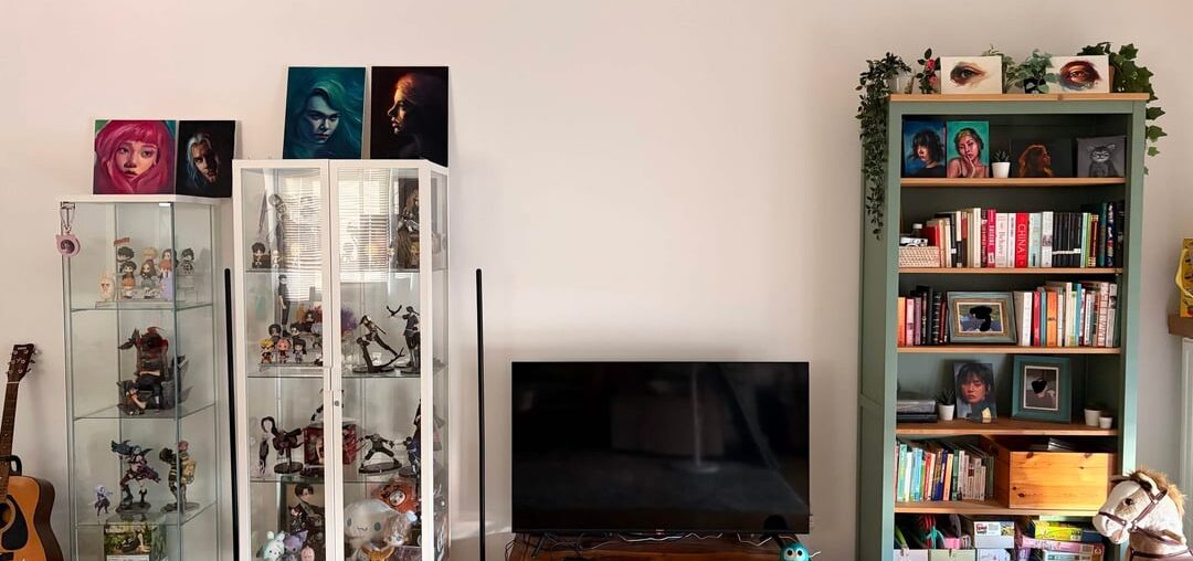 What color frames should I use for my paintings? What color frames should I use for my paintings?