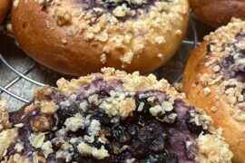 Brioches crumble-myrtille 🫐🍞