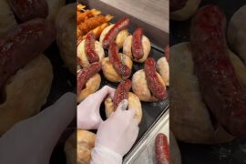 自分へのプチご褒美に9年連続ミシュラン獲得など数々の賞を総なめにするフレンチの名店『ラチュレ』が織りなす東京一と評されるベーカリー🥐超高加水生地で作るパンは一皿の料理を挟んだかのように豪