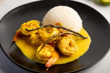 Coconut Vanilla Prawn Curry | One-Pan Seafood Curry | Everyday Gourmet 2026