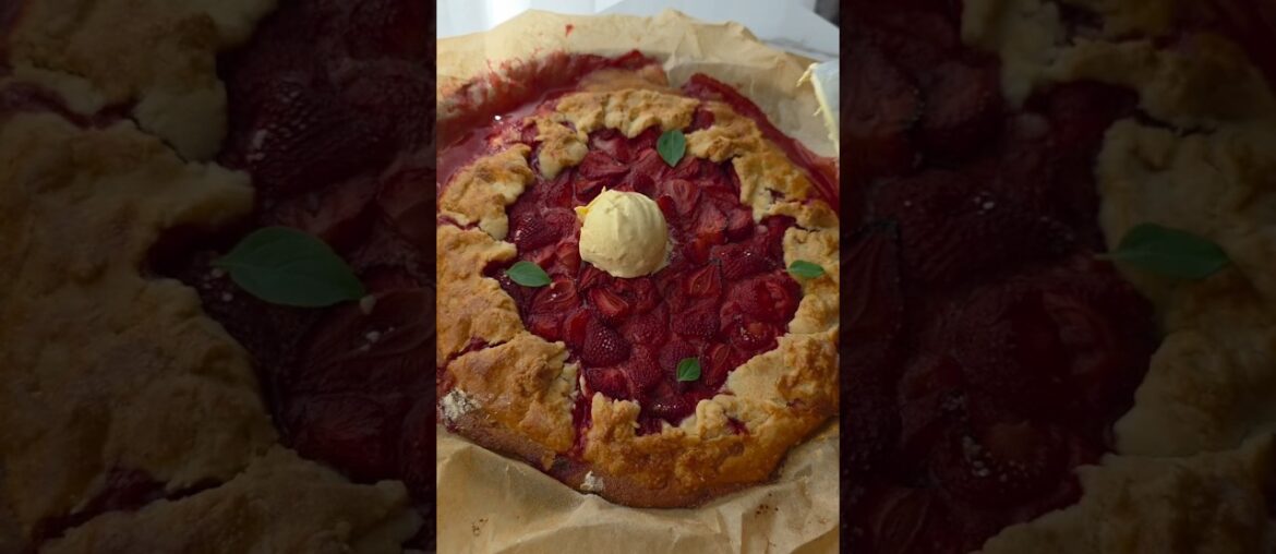 Strawberry and Cream Cheese Galette 🍓#food Strawberry and Cream Cheese Galette 🍓#food