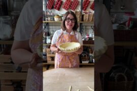 Our series on pie crust tips continues! Docking! When to dock... #Shorts #mollyjwilk