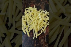 French Fry Recipe in easy way। Fastfood Recipe।#frenchfries #french #potato #fastfood #yt #shorts
