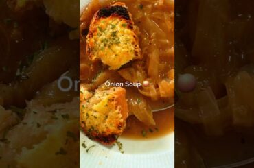This Is How We Make Onion Soup in France 🇫🇷