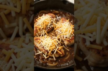 French Onion Chicken That’s CRAZY GOOD! 🤤🧅🧀 | Easy Dinner Recipe