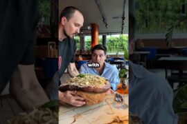Which country has best v/s worst iconic food ? ✅