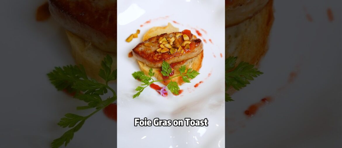 Making Foie Gras on Toast at SHINELONG Test Kitchen Making Foie Gras on Toast at SHINELONG Test Kitchen