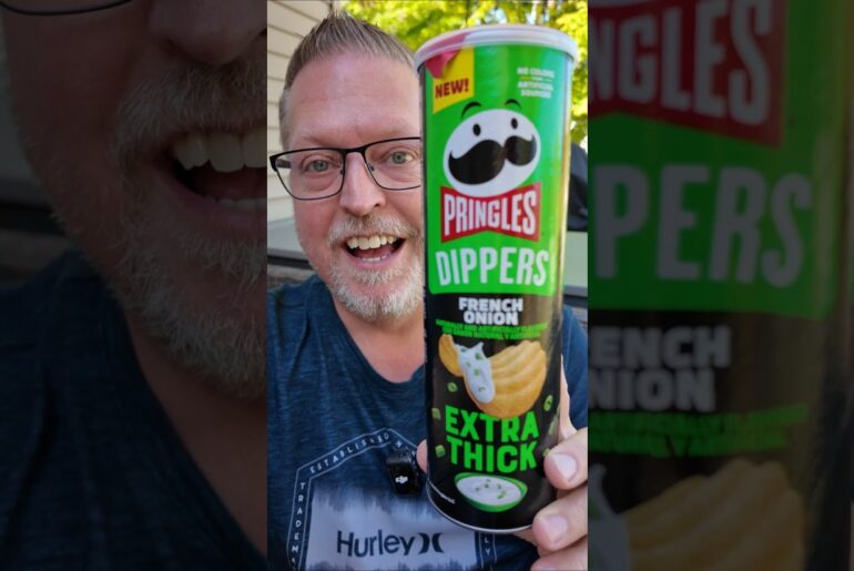 Trying Pringles French Onion Extra Thick Dippers Potato Crisps #foodie #vlog