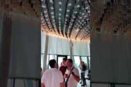 Khu nếm thử vang tại bảo tàng La Cité du Vin, Bordeaux, Pháp  #dulich #wine #dulichchauau #france