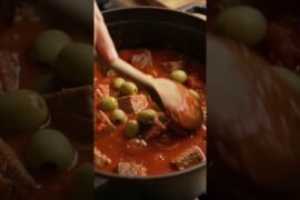 🍅🫒 **THIS FRENCH VEAL STEW IS PURE COMFORT FOOD! 🇫🇷**